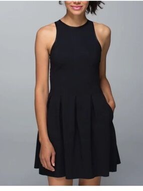 Lululemon here to there black dress- black